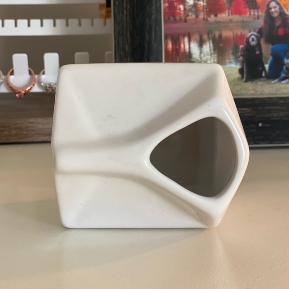 “Cream” Cream Pourer / Milk Carton / Bud Vase - Picture 4 of 5